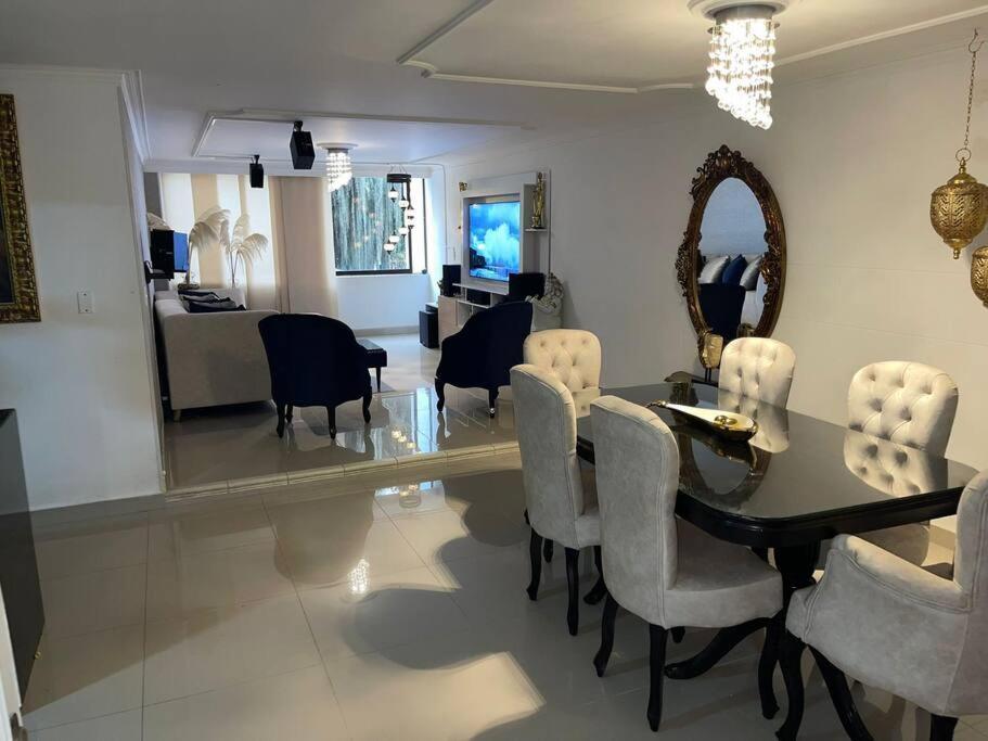Apartment Hermoso Apartamento En El Barrio El Poblado De Medellin, Exclusivo Y Elegante Medellin